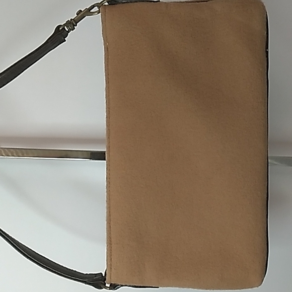 Wool & cashmere Mercedes Benz purse by Anne Bowen in Tan & dark brown leather. - Picture 5 of 13